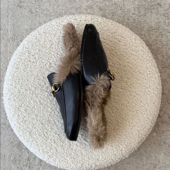 Gucci Black Loafers with Fur Trim - Picture 5 of 6